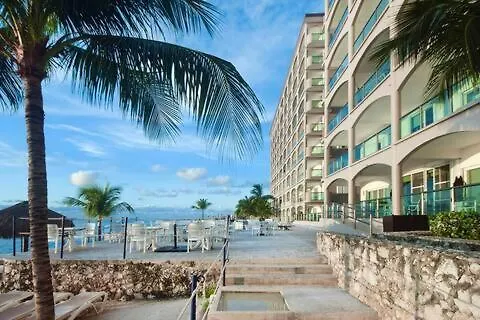 Oceanfront Luxury -4-King Suites Dive Pick Ups-Walk To Dining & Shops Cozumel 0*,  Mexiko